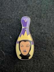 40690 - 2008 Hidden Mickey - Bowling Pin Villains - Evil Queen - Disneyland Resort alternate image