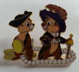 42020 - Pirate Chip an' Dale with Coin and Pearls - Disney Store US
