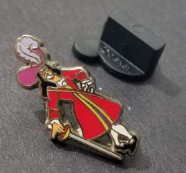 26542 - Peter Pan - Mini Captain Hook - Disney Store US