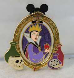28273 - Walt's Classic Collection - Evil Queen and Old Hag Spinner alternate image