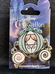 44690 - Cinderella - Cinderella Coach - Disneyland Resort Paris alternate image