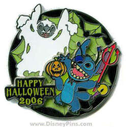 45520 - Halloween 2006 - Happy Halloween 2006 Stitch Cast Exclusive - Walt Disney World
