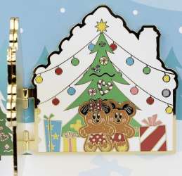 47027 - Loungefly - Collector Box - Gingerbread House Mickey and Minnie Mouse - Loungefly alternate image