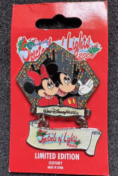 55903 - Osborne Family Spectacle of Dancing Lights - 2006 - Mickey and Minnie on Streets of America - Walt Disney World