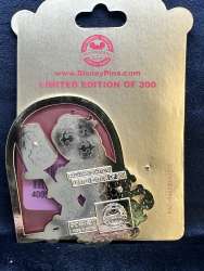 5797 - Stunning Silhouette - Rapunzel Jumbo Limited Edition Pin - Disney Store US alternate image