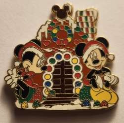 62101 - Christmas 2003 - Mickey and Minnie With Gingerbread House - Walt Disney World alternate image