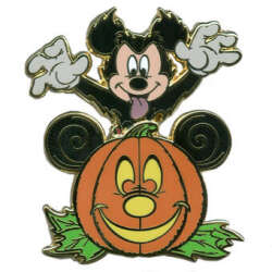 6411 - Halloween 2011 - Mickey Mouse w/Pumpkin