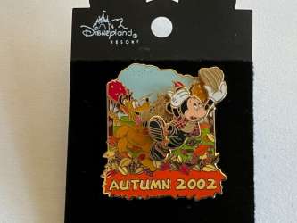 68153 - Disney Parks Seasons - Fall/Autumn - Mickey and Pluto - Disneyland Resort alternate image