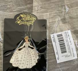 52279 - Cinderella Wedding Gown White Crystal Covered Dress - Disney Auctions alternate image