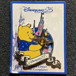 68197 - Disneyland Paris 25th Anniversary: Castles Series - Winnie the Pooh - Disneyland Resort Paris alternate image