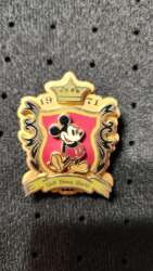 70750 - Mickey Mouse - Walt Disney World Crest - 1971 - Walt Disney World alternate image