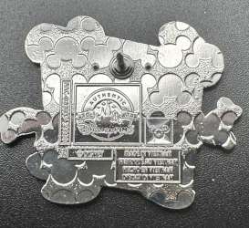 71663 - Play in the Park Mystery Collection - Mickey and Minnie Holding Hands alternate image