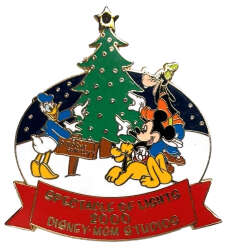 71748 - Osborne Family Spectacle of Dancing Lights - 2000 - Donald, Mickey, Goofy, and Pluto (Light Up) - Walt Disney World