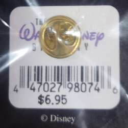 72174 - The Walt Disney Gallery - City Editions - New York - Mickey Icon alternate image