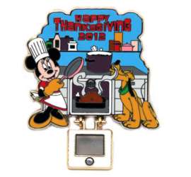 72310 - Thanksgiving - Minnie Mouse and Pluto