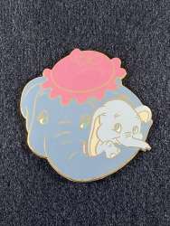 75610 - Disney Auctions (P.I.N.S.) - Mrs. Jumbo Cuddling Dumbo - Disney Auctions