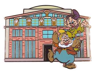 Dopey and Happy - Team Disney Buiding