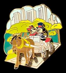 76981 - World Of Disney (NYC) - Mickey & Minnie Mouse Carriage Ride - Disney Store US