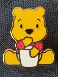 77769 - Bobblehead Cuties Collection - Winnie the Pooh - Disneyland Resort Paris alternate image