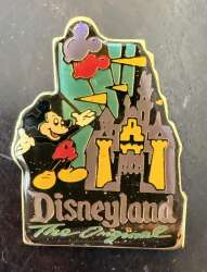 78875 - Disneyland the Original - Mickey with Castle and Balloons - Disneyland Resort alternate image