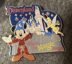 79407 - Where The Magic Began - Sorcerer Mickey and Tinker Bell Slider Disneyland Castle