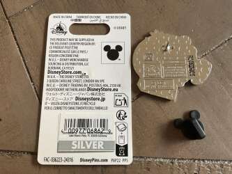 79492 - Mickey Visits World Showcase - Norway - Walt Disney World alternate image