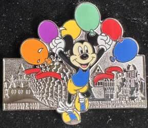 81526 - runDisney: Walt Disney World Marathon Weekend - Walt Disney World 2001 Marathon Boxed Set - Full Set - Walt Disney World alternate image