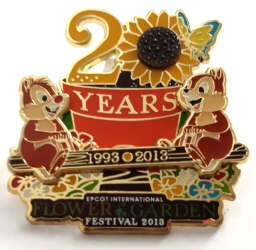 841 - Epcot International Flower & Garden Festival 2013 - Chip & Dale - Walt Disney World alternate image