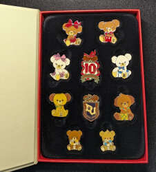 105643 - UniBEARsity 10th Anniversary - UniBEARsity 10th Anniversary Set - Complete 10-pin Set - Disney Store Japan