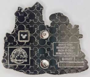 85979 - Ariel and Eric at Castle alternate image