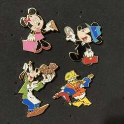 92216 - World Of Disney (NYC) - NYC Characters Mini Boxed Set - Disney Store US