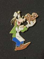 Goofy eating Pretzel