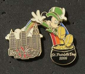 92353 - World Of Disney (NYC) - St Patrick’s Day 2006 - Disney Store US alternate image