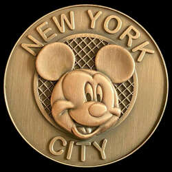 92379 - World Of Disney (NYC) - Subway Token - Mickey Mouse - Disney Store US