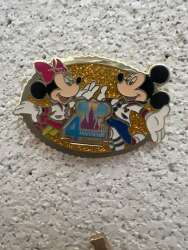 94682 - Hong Kong Disneyland Anniversaries - Mickey Minnie - 4th Anniversary - Hong Kong Disneyland