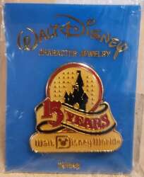 95782 - Anniversary Commemorative Pins - 15 Years - Walt Disney World alternate image