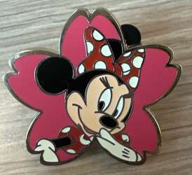 97290 - Cast Lanyard Refresh - Minnie flower - Disneyland Resort Paris