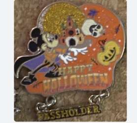 98053 - Halloween - 2021 Happy Halloween Mickey - Annual Passholder dangle - Walt Disney World