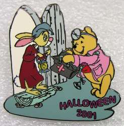 98277 - Halloween 2001 - Doctor Pooh and patient Rabbit - Disney Auctions