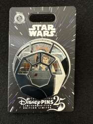 98475 - 2025 Star Wars Quarterly Cockpit Series - Han Solo Millennium Falcon Jumbo 3D alternate image