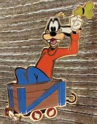 98584 - Railroad surprise set - Goofy Riding in Box Car - Walt Disney World