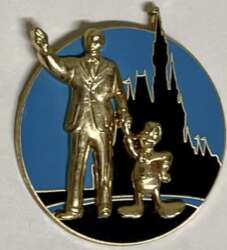 98609 - Cast Exclusive - Walt Disney, Donald - Partners Statue - April Fool's Day - Walt Disney World