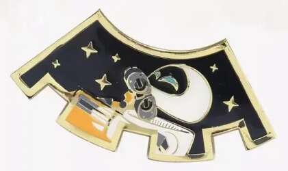 Wall-E and Eve Hugging