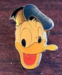 98978 - Mickey and Friends - Donald Duck Head - Walt Disney World