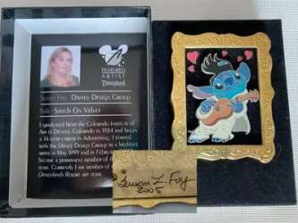 99663 - Featured Artist Collection - Susan Foy - Stitch as Elvis Gold Frame - Disneyland Resort alternate image