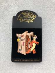 84297 - Disney Auctions (P.I.N.S.) - Dressing Room - Tigger - Disney Auctions alternate image