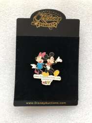 Mickey & Minnie Mouse & DA Logo (GWP)