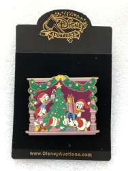 99786 - Christmas 2004 - Donald Duck Christmas (Jumbo Pin) - Disney Auctions