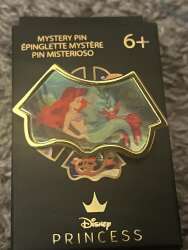 95667 - BoxLunch - The Little Mermaid Lenticular Scenes Blind Box - Ariel & Sebastian - Loungefly alternate image