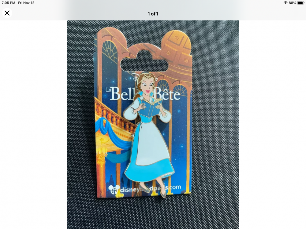 46084 - Belle reading a book - Beauty and the Beast - Disneyland Resort ...